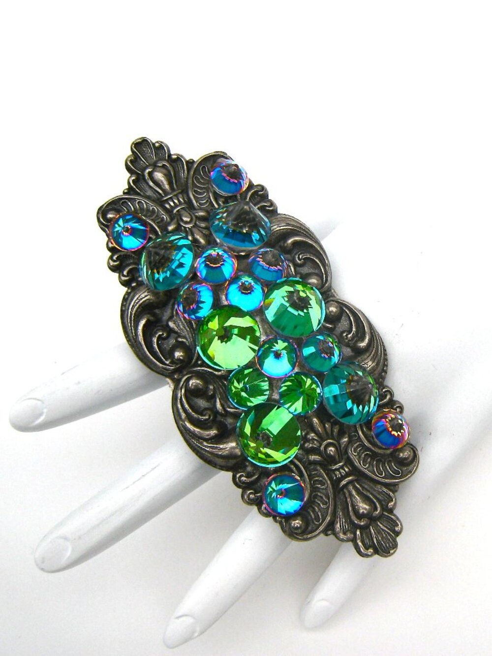 GASOLINE GLAMOUR SPHINX ROYAL CRYSTAL SPIKE RING 💚 💎✨